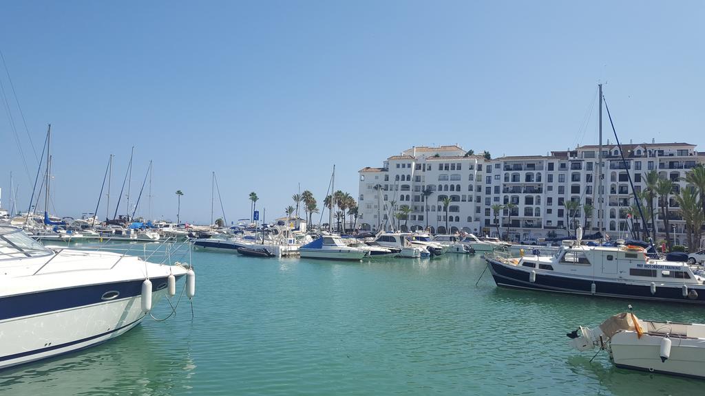 Duquesa Village Манилва Екстериор снимка
