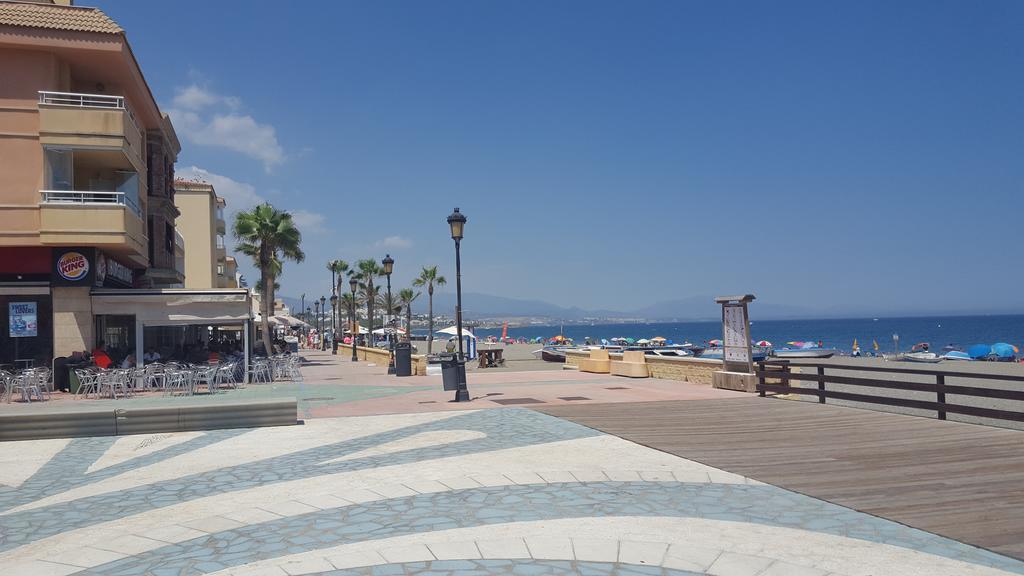 Duquesa Village Манилва Екстериор снимка
